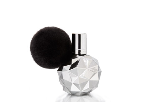 CONFIDENTIAL-Ariana-Grande-Limited-Edition-Fragrance_812256021360_12.12.15