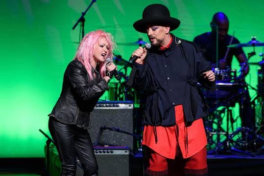  CYNDI LAUPER TAKES HER COUNTRY DETOUR ON THE ROAD
